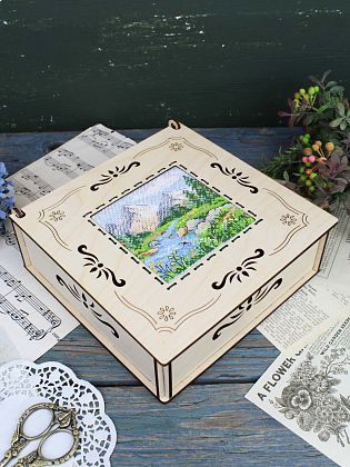 Шкатулка для оформления вышивки