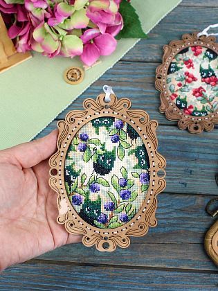 Миниатюра. Черничный лес