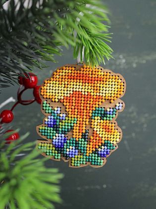 Ёлочная игрушка. Лисички