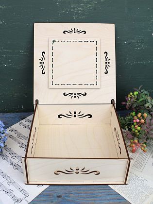 Шкатулка для оформления вышивки