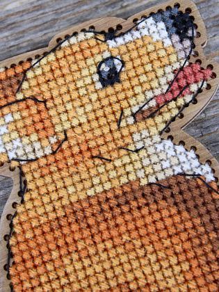 Корги и пуфик